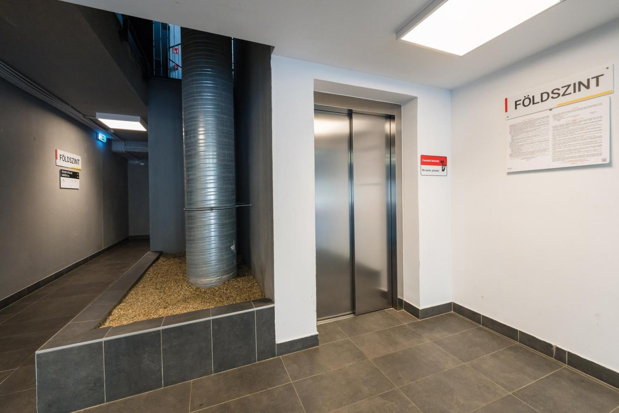 Apartamento Brand New Modern Apartment-2 Rooms-balcony-garage Budapest
