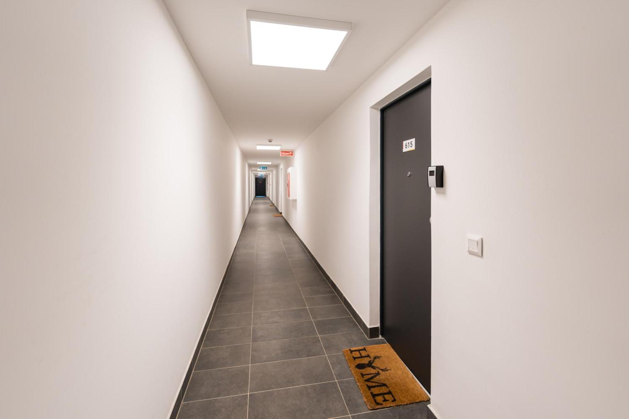 Apartamento Brand New Modern Apartment-2 Rooms-balcony-garage *