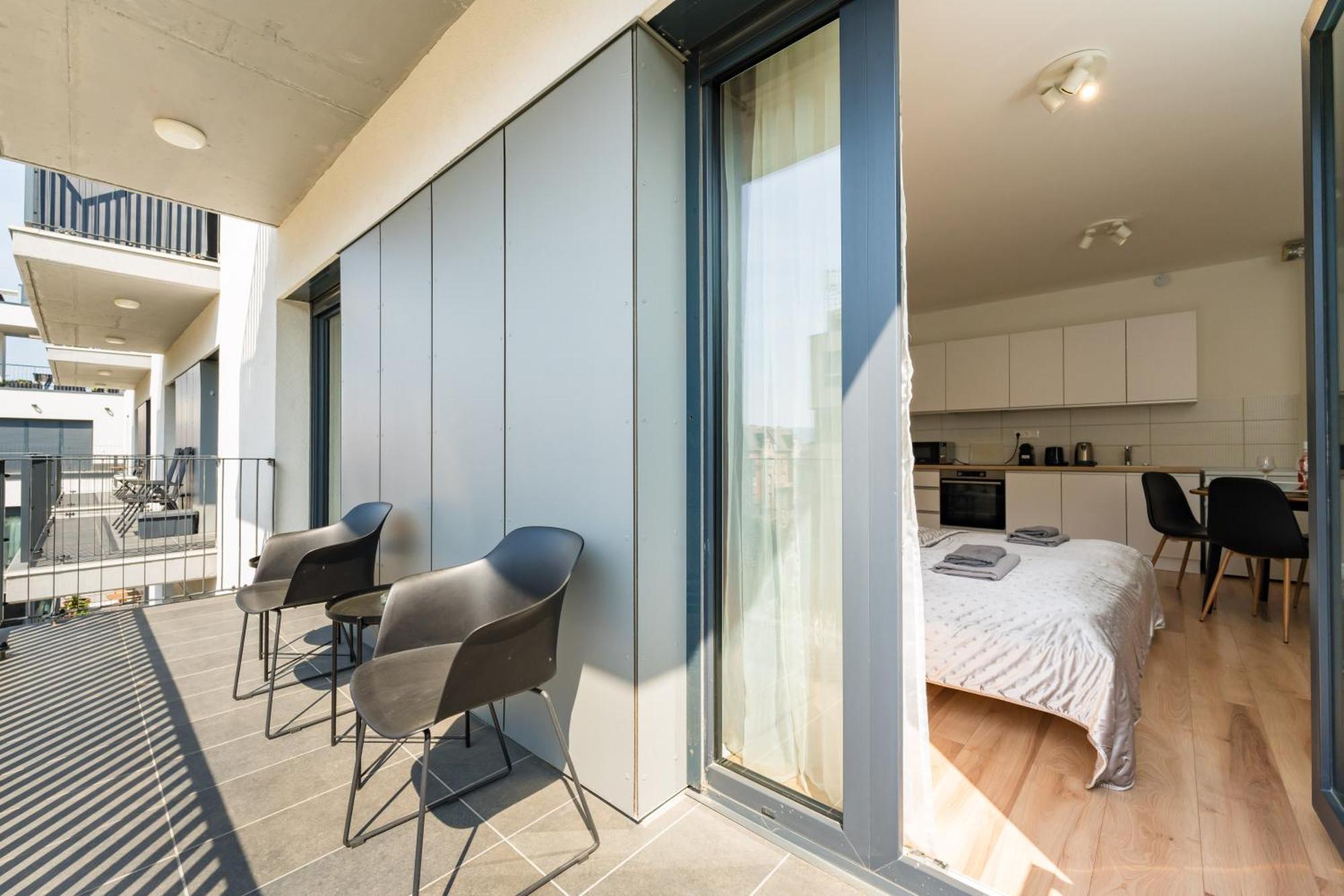 Brand New Modern Apartment-2 Rooms-balcony-garage Apartamento Budapest