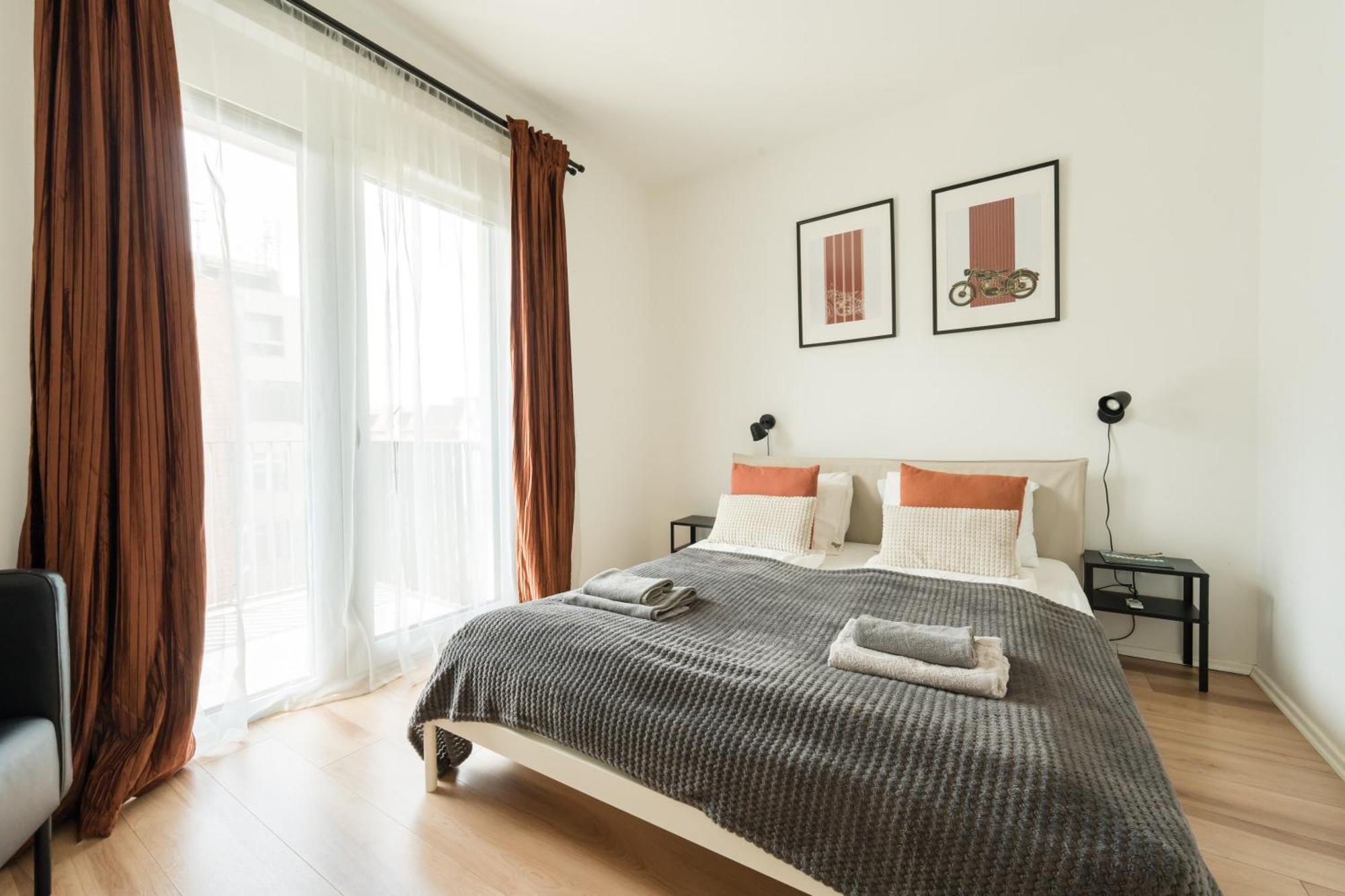 Apartamento Brand New Modern Apartment-2 Rooms-balcony-garage