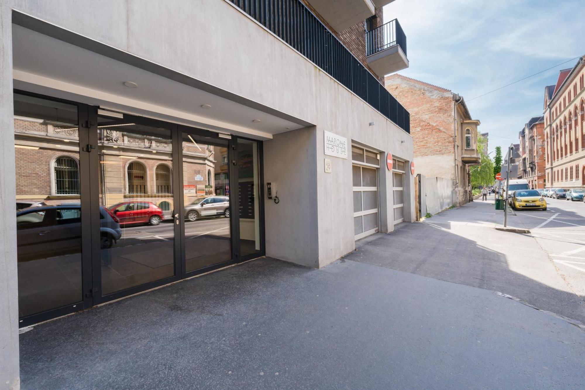 Brand New Modern Apartment-2 Rooms-balcony-garage Apartamento Budapest
